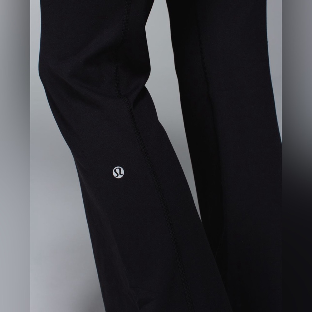 Lululemon The Groove Flare Pants in Black & Quilt, Women’s size 4 - Picture 12 of 14